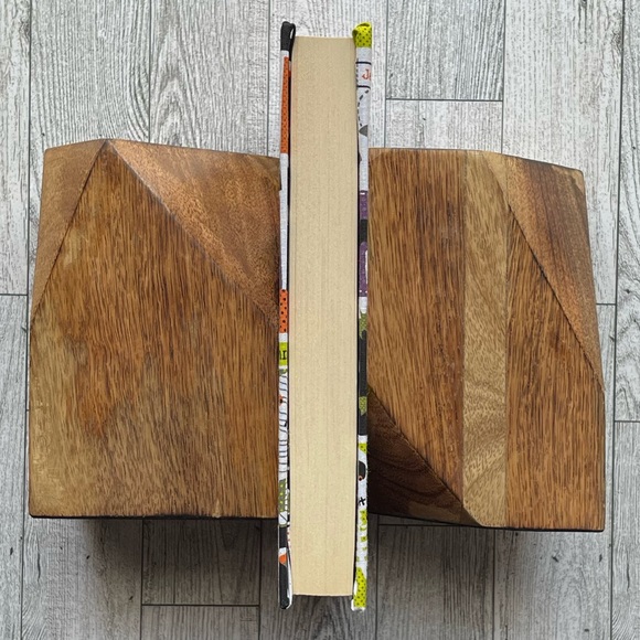 New Halloween Linen Wrapped Decorative Book Mummy Boo Hand-Wrapped Spooky Decor - Picture 5 of 7